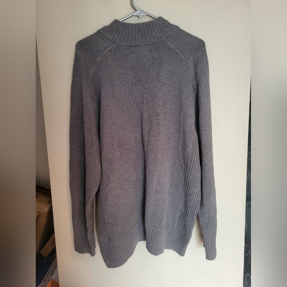 Men's Gray Sweater, Size 2XL - Picture 2 of 3